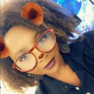 Meet your Posher, Kamilah